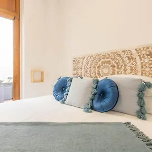 apartamentos-miguel-de-cervantes-centro-cordoba.es-andalucia.com/