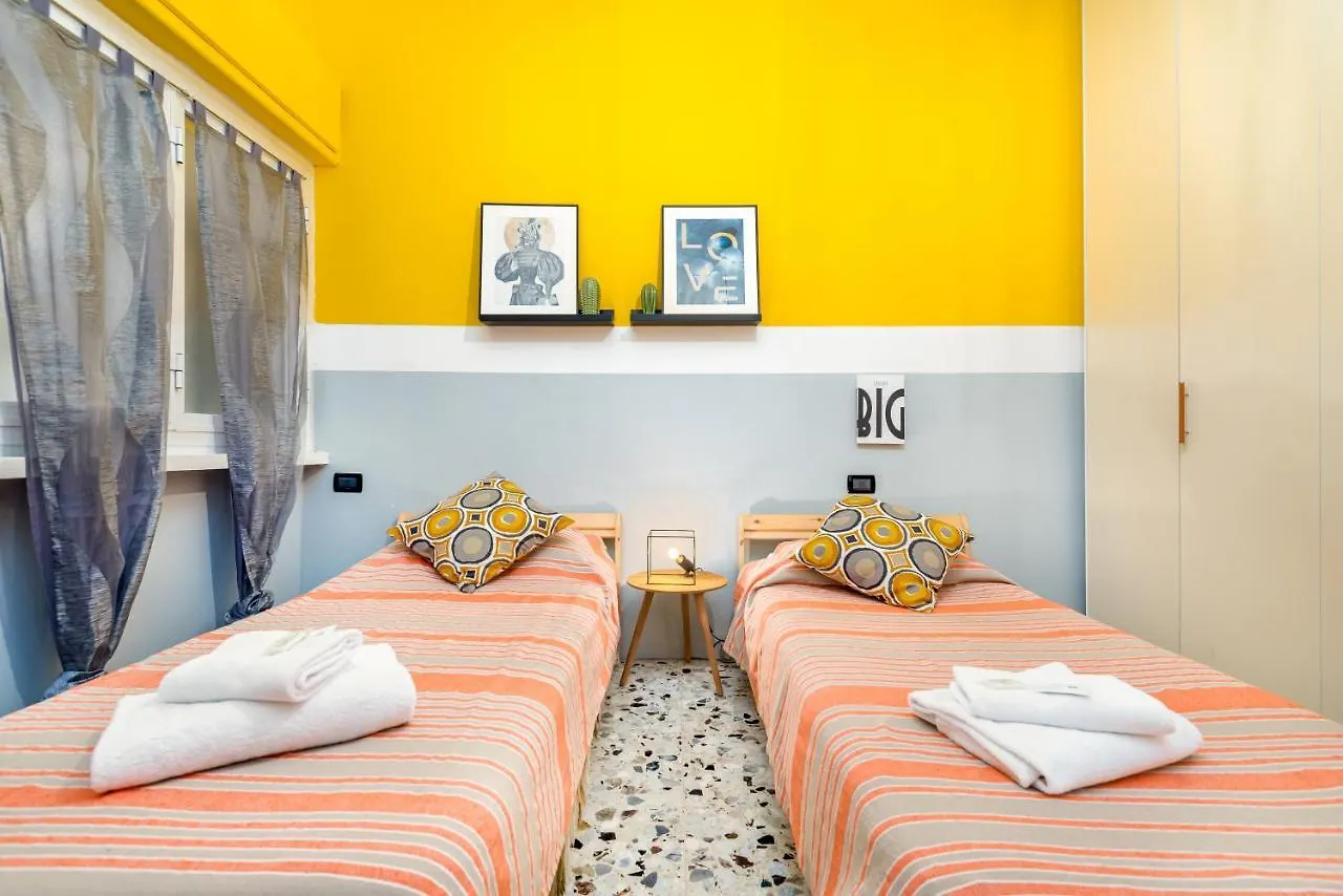 Cinque Terre d'Amare sea view big apartment for travel lovers Riomaggiore