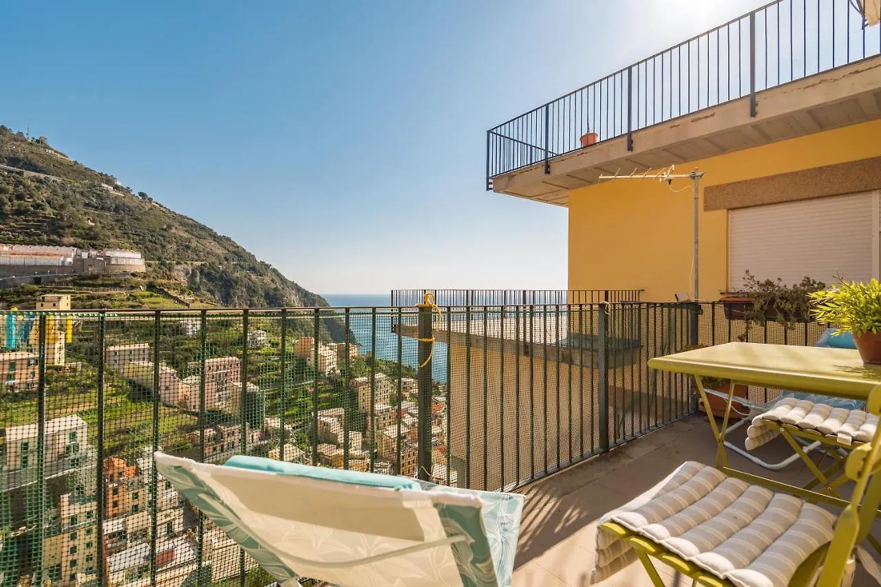 Cinque Terre d'Amare sea view big apartment for travel lovers Riomaggiore