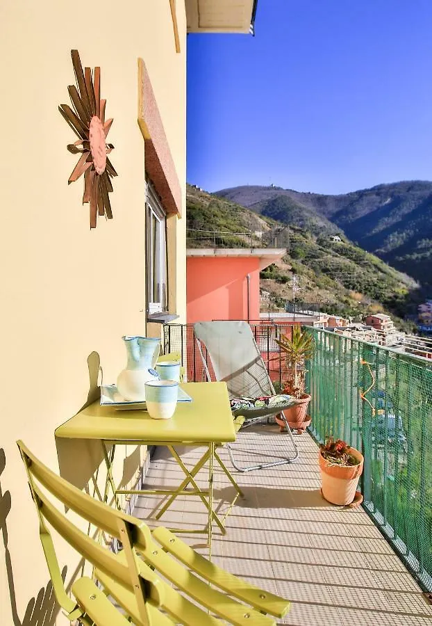 Cinque Terre d'Amare sea view big apartment for travel lovers Riomaggiore